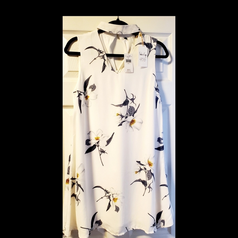 Sadie & Sage Sleeveless Dress. Off white. …